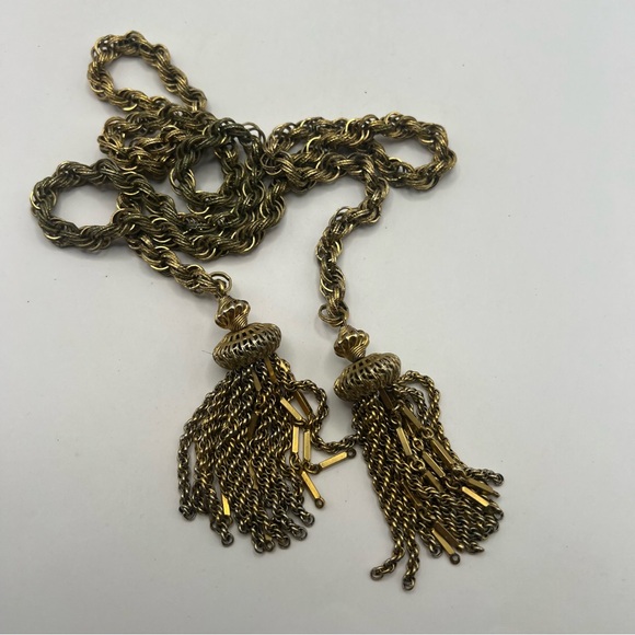 Rare Monet Damita Gold Tone Lariat Tassel Necklace Book Piece - Picture 6 of 10